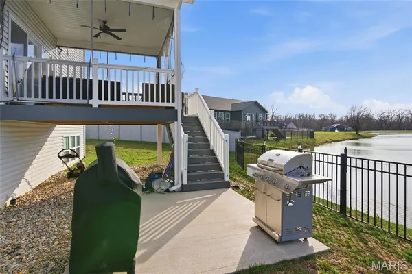 $520,000 | 1232 Winding Oaks Lane, Mascoutah, IL 62258
