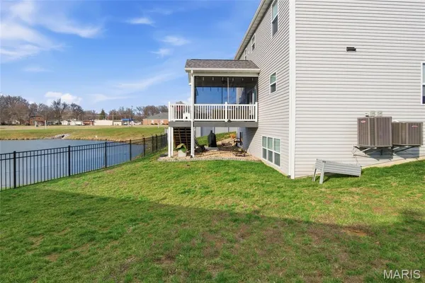 $520,000 | 1232 Winding Oaks Lane, Mascoutah, IL 62258