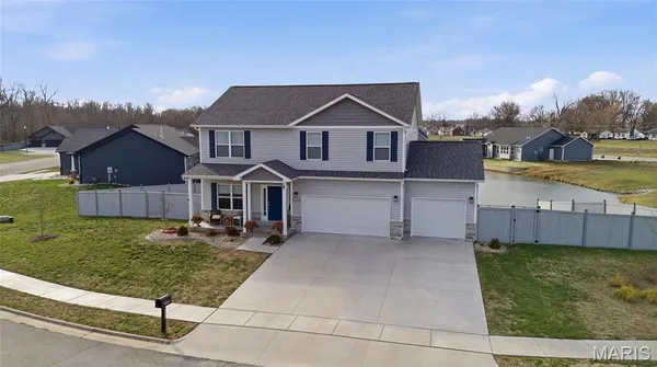 $520,000 | 1232 Winding Oaks Lane, Mascoutah, IL 62258