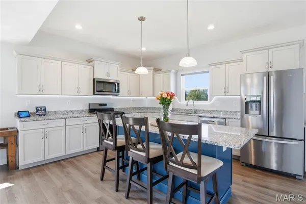 $520,000 | 1232 Winding Oaks Lane, Mascoutah, IL 62258
