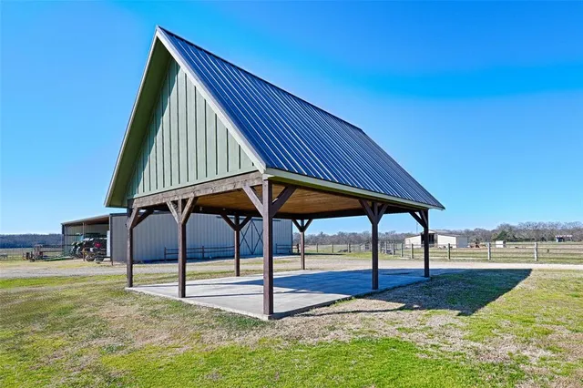a view of a terrace with sitting area