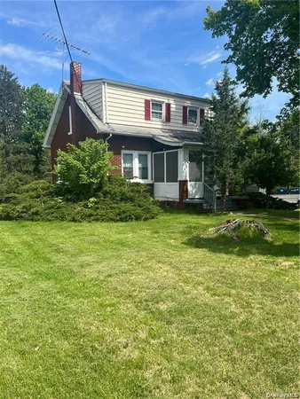 $3,200 | 25 Forester Avenue, Warwick, NY 10990