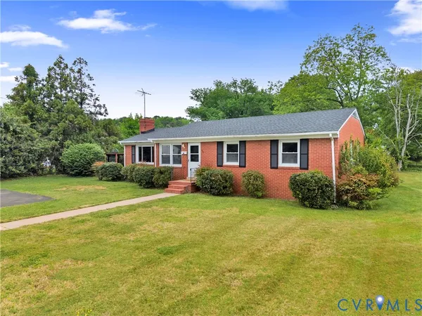 $305,000 | 408 Wesley Street, Ashland, VA 23005