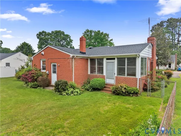 $305,000 | 408 Wesley Street, Ashland, VA 23005