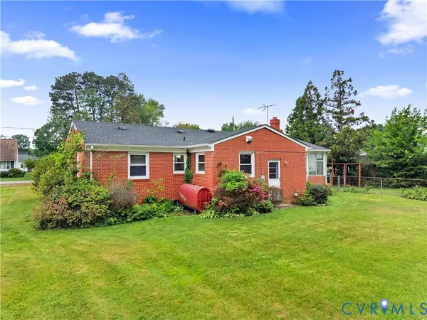 $305,000 | 408 Wesley Street, Ashland, VA 23005