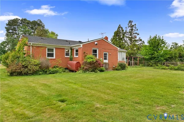 $305,000 | 408 Wesley Street, Ashland, VA 23005