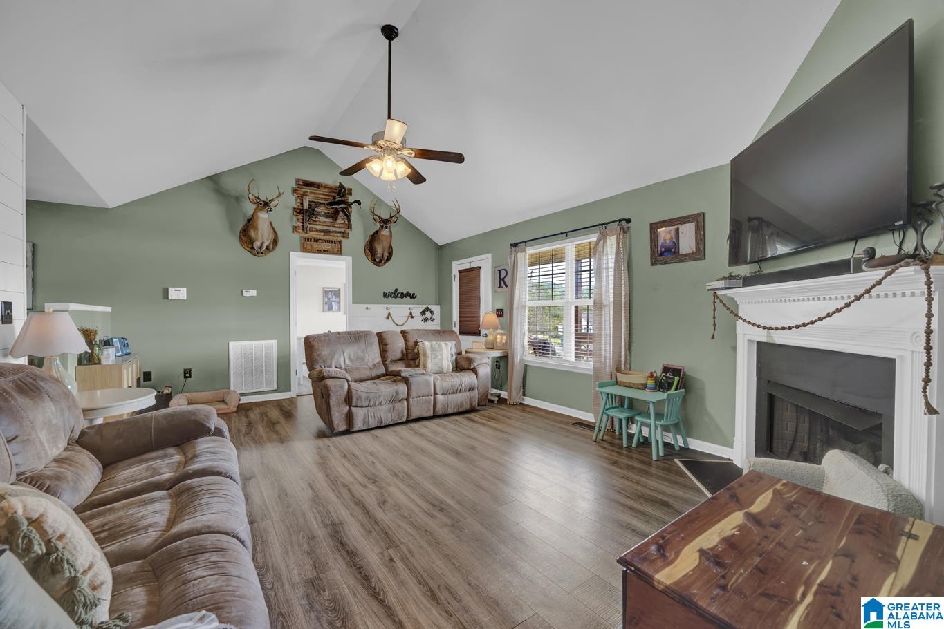 420 Quail Hollow Road Warrior, AL 35180 - Photo 3 of 29