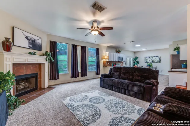 $2,399 | 815 Midway Crest, San Antonio, TX 78258