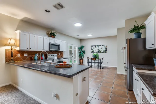 $2,399 | 815 Midway Crest, San Antonio, TX 78258