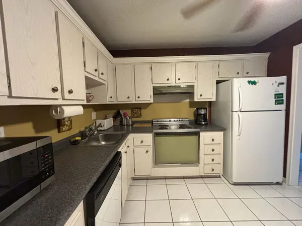 $1,500 | 4751 Northwest 21st Street, Unit 318, Lauderhill, FL 33313