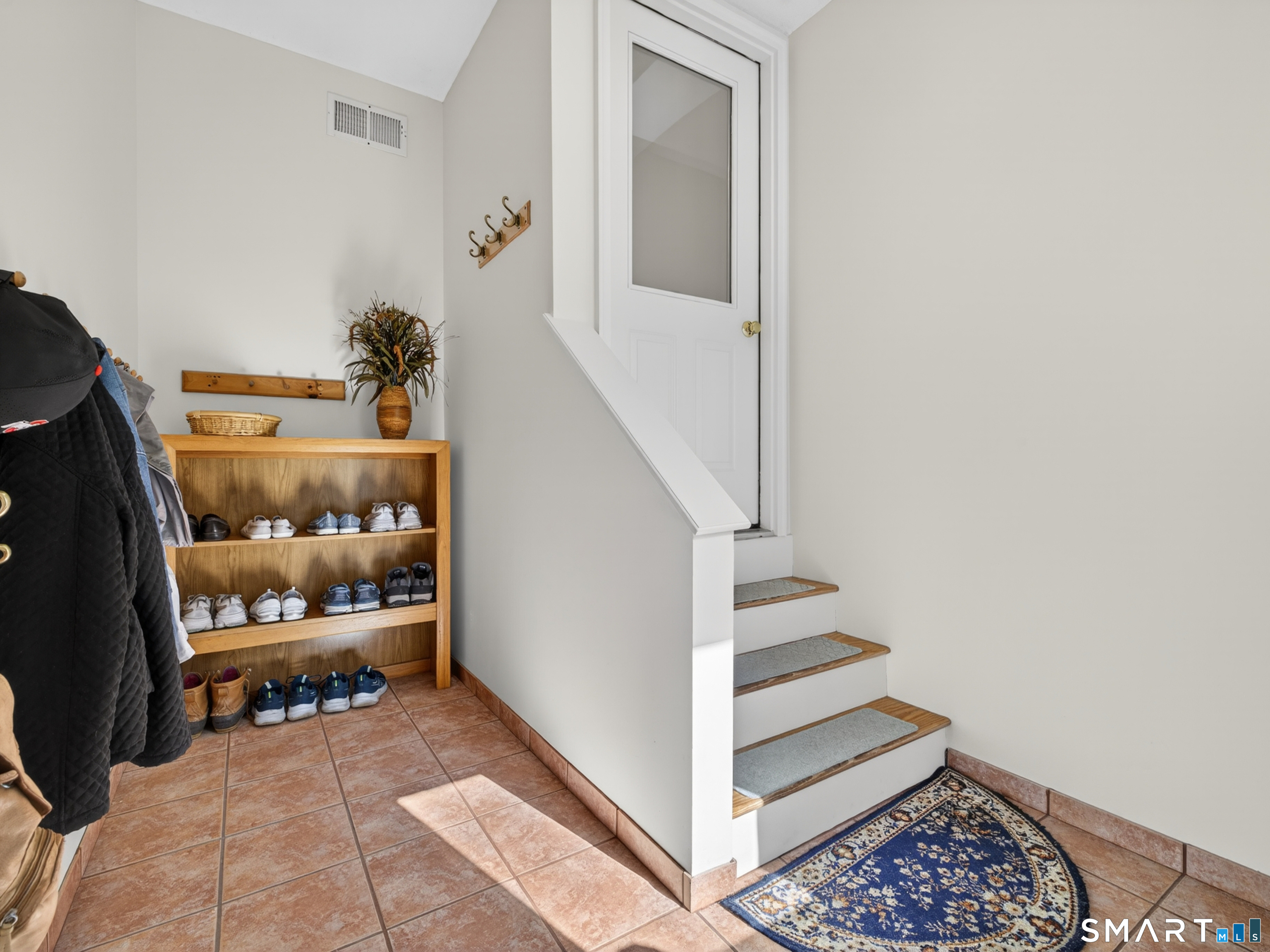 29 Welsch Farms Road Killingworth, CT 06419 - Photo 22 of 40 Mud room