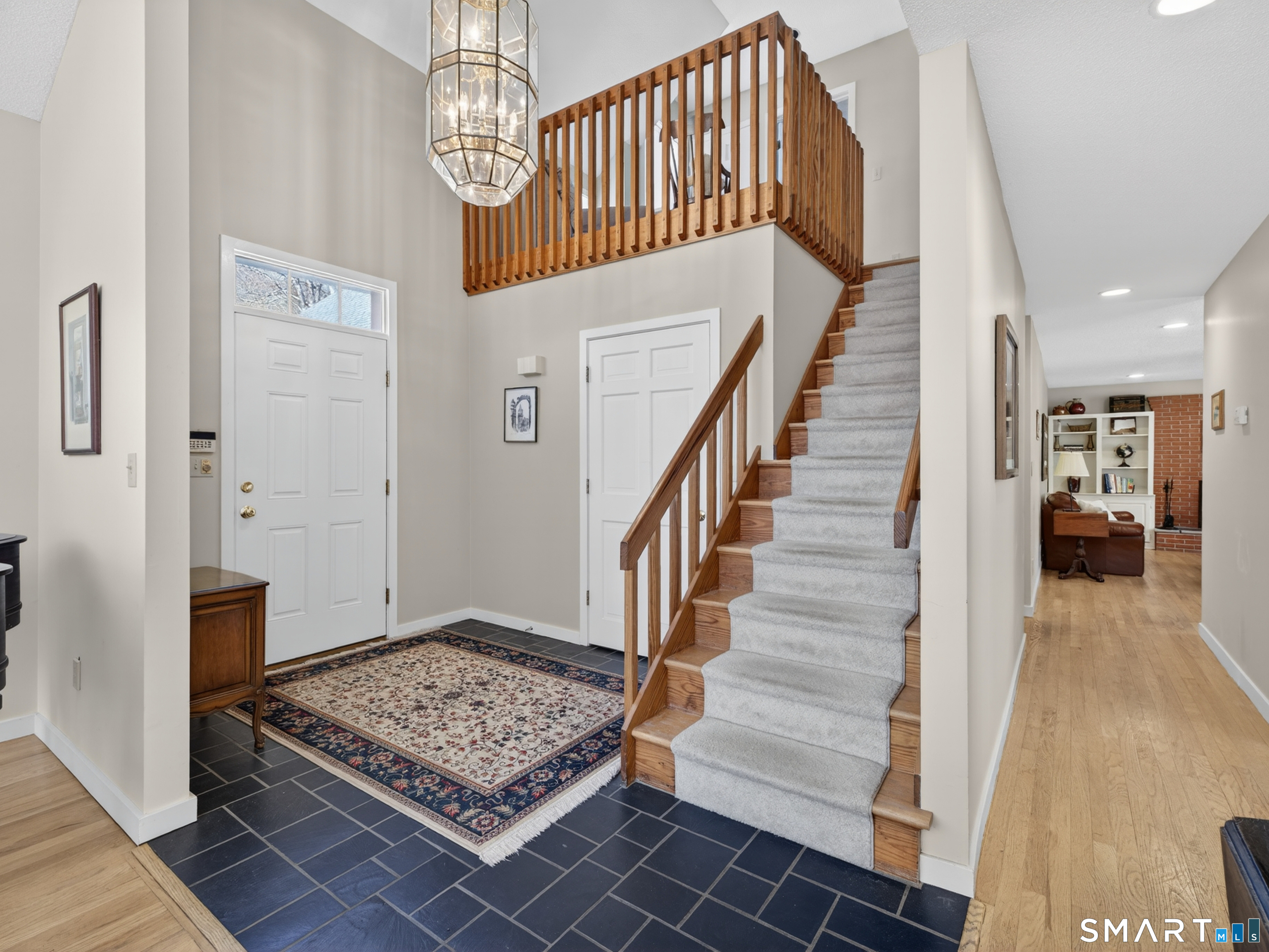 29 Welsch Farms Road Killingworth, CT 06419 - Photo 6 of 40 Foyer
