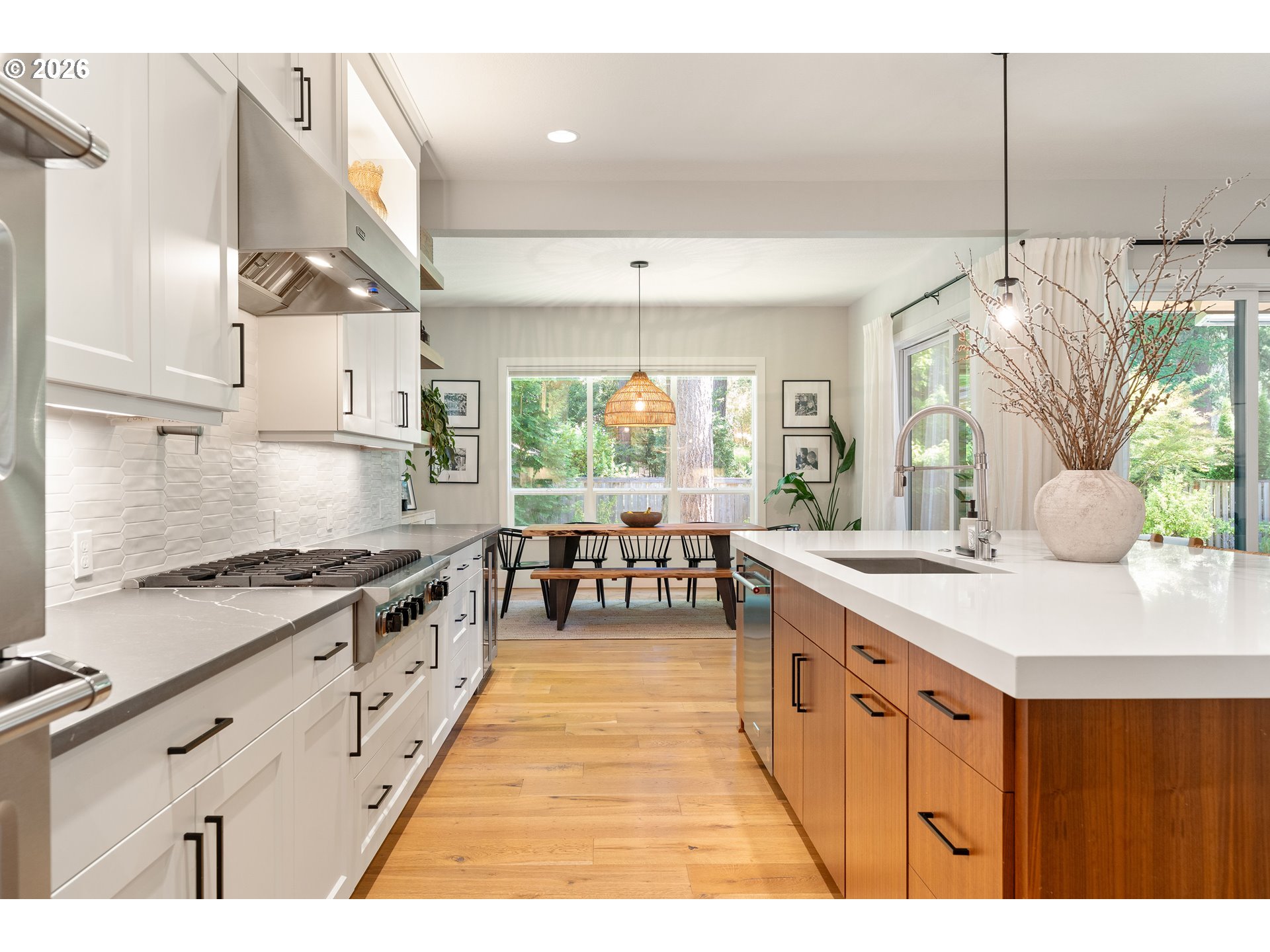 17484 Bryant Road Lake Oswego, OR 97035 - Photo 9 of 48 Gallery Image 9