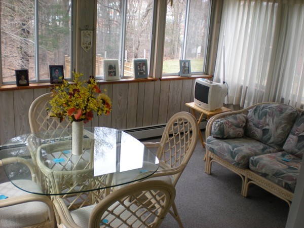 9 Woodbriar Road Stoneham, MA 02180 - Photo 1 of 14 Gallery Image 1