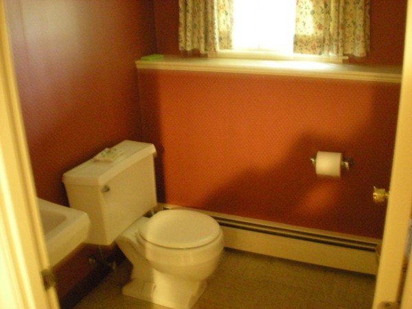 9 Woodbriar Road Stoneham, MA 02180 - Photo 2 of 14 Gallery Image 2