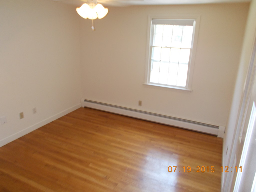 9 Woodbriar Road Stoneham, MA 02180 - Photo 7 of 14 Gallery Image 7