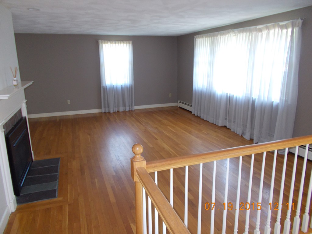 9 Woodbriar Road Stoneham, MA 02180 - Photo 8 of 14 Gallery Image 8