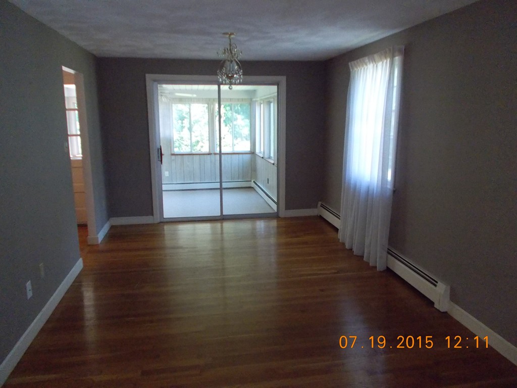 9 Woodbriar Road Stoneham, MA 02180 - Photo 9 of 14 Gallery Image 9
