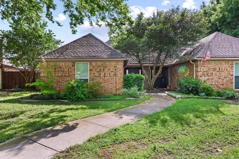 $499,000 | 9317 Highedge Circle, Dallas, TX 75238