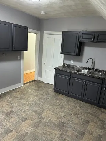 $2,000 | 483 Pontiac Avenue, Unit 3, Cranston, RI 02910