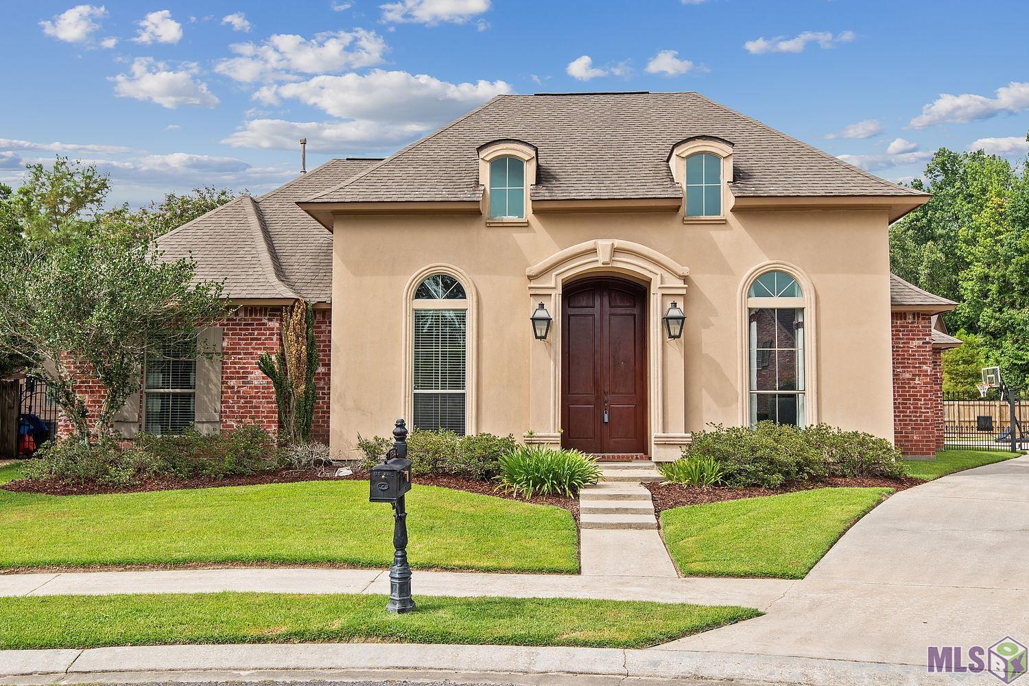 17514 Purple Martin Court Baton Rouge, LA 70816 - Photo 2 of 22 Gallery Image 2