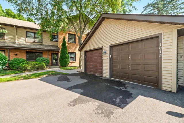 $173,900 | 7019 West 110th St Circle, Unit 15, Bloomington, MN 55438