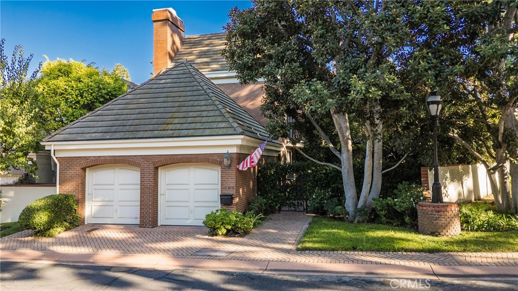 12386 Ridge Circle Los Angeles, CA 90049 - Photo 1 of 56