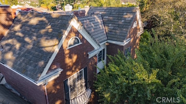 12386 Ridge Circle Los Angeles, CA 90049 - Photo 54 of 56 a view of buildings