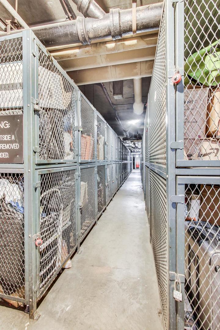 5455 North Sheridan Road, Unit 1015 Chicago, IL 60640 - Photo 22 of 31