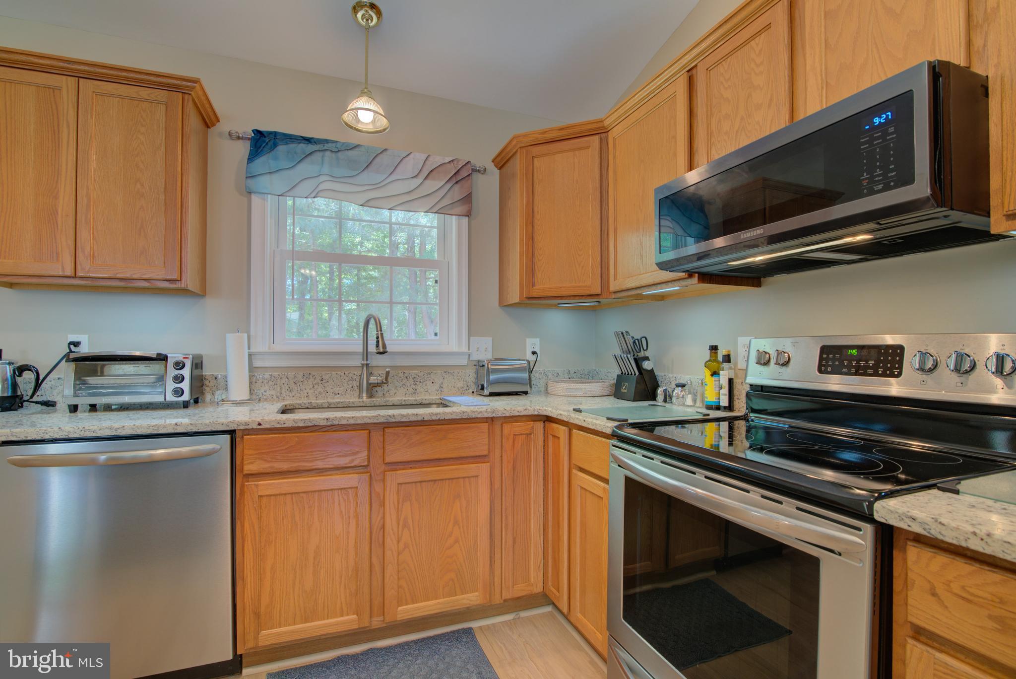 342 9th Street Colonial Beach, VA 22443 - Photo 13 of 36