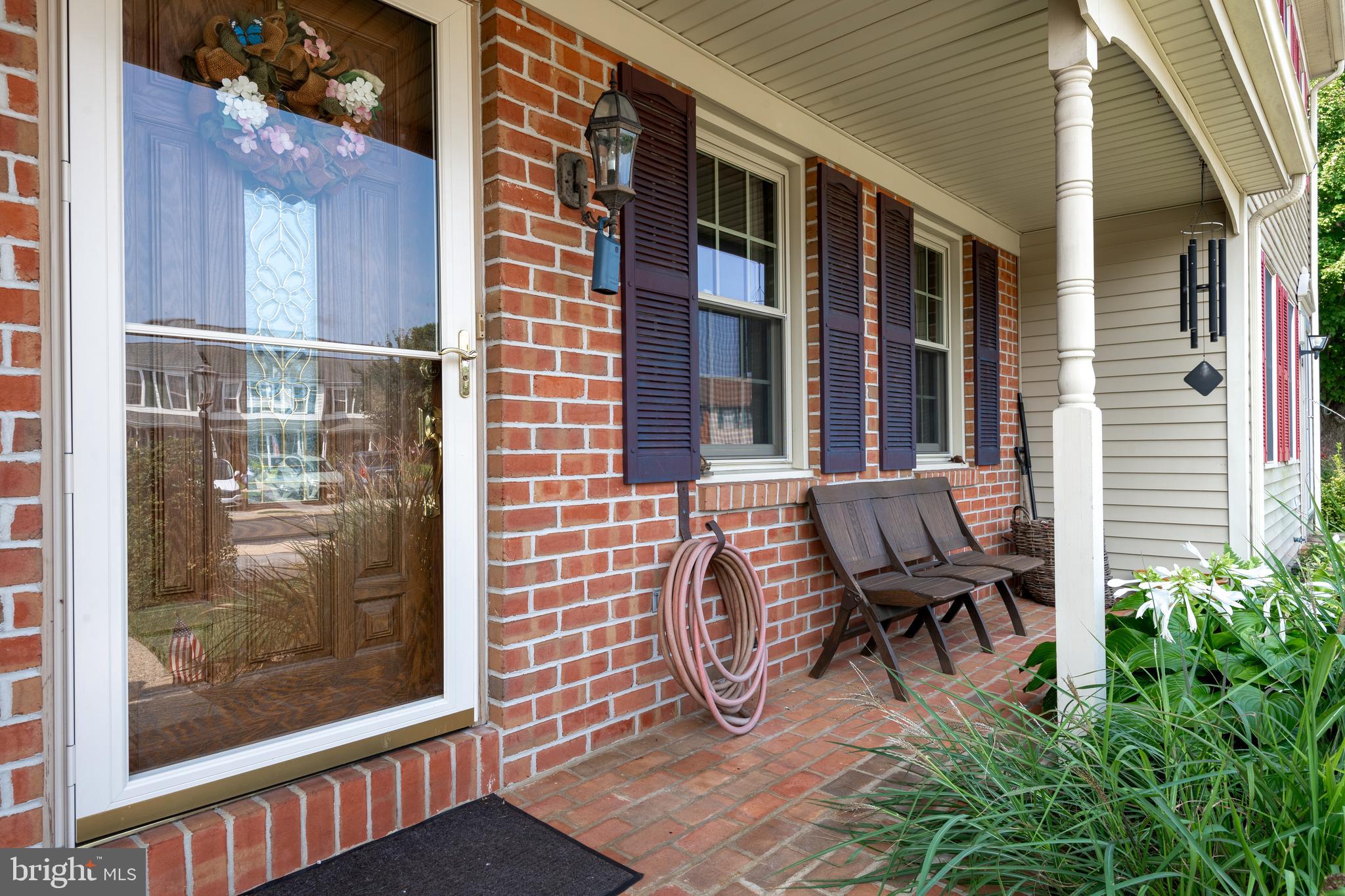 81 Robinhill Drive Lititz, PA 17543 - Photo 3 of 32