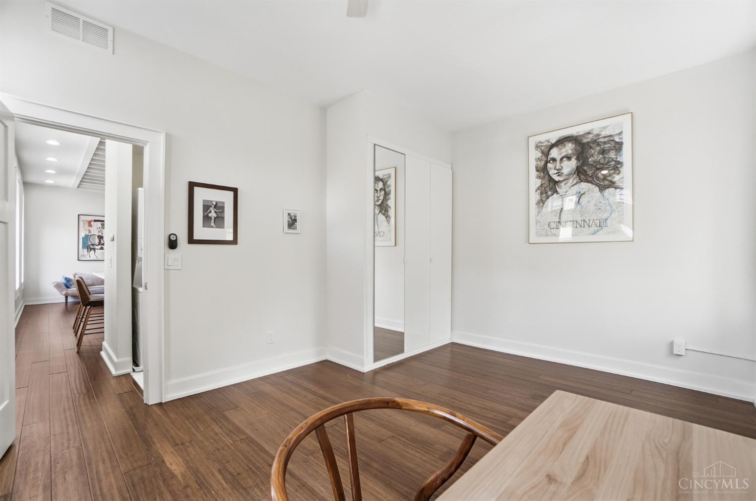 433 Clark Street, Unit B Cincinnati, OH 45203 - Photo 19 of 28