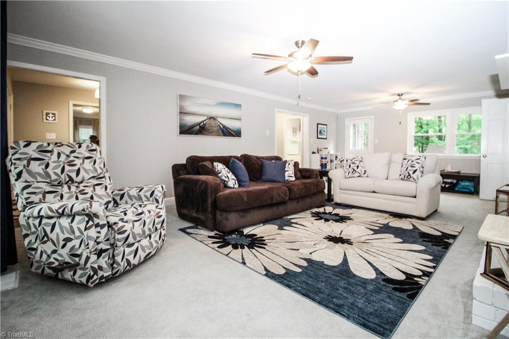3611 Pinetop Road Greensboro, NC 27410 - Photo 9 of 29 Gallery Image 9