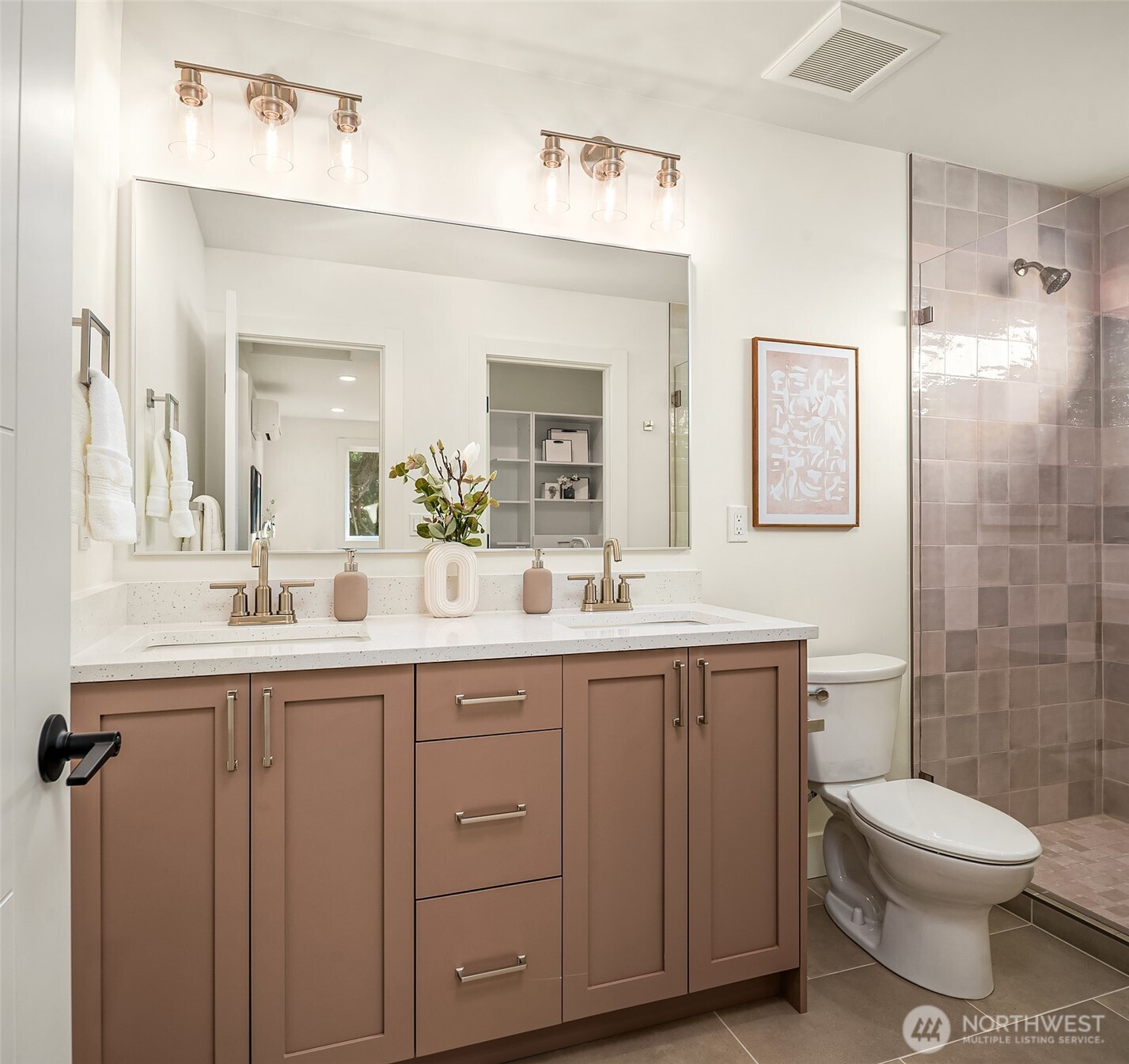 9711 44th Avenue Southwest Seattle, WA 98136 - Photo 36 of 40 Gallery Image 36