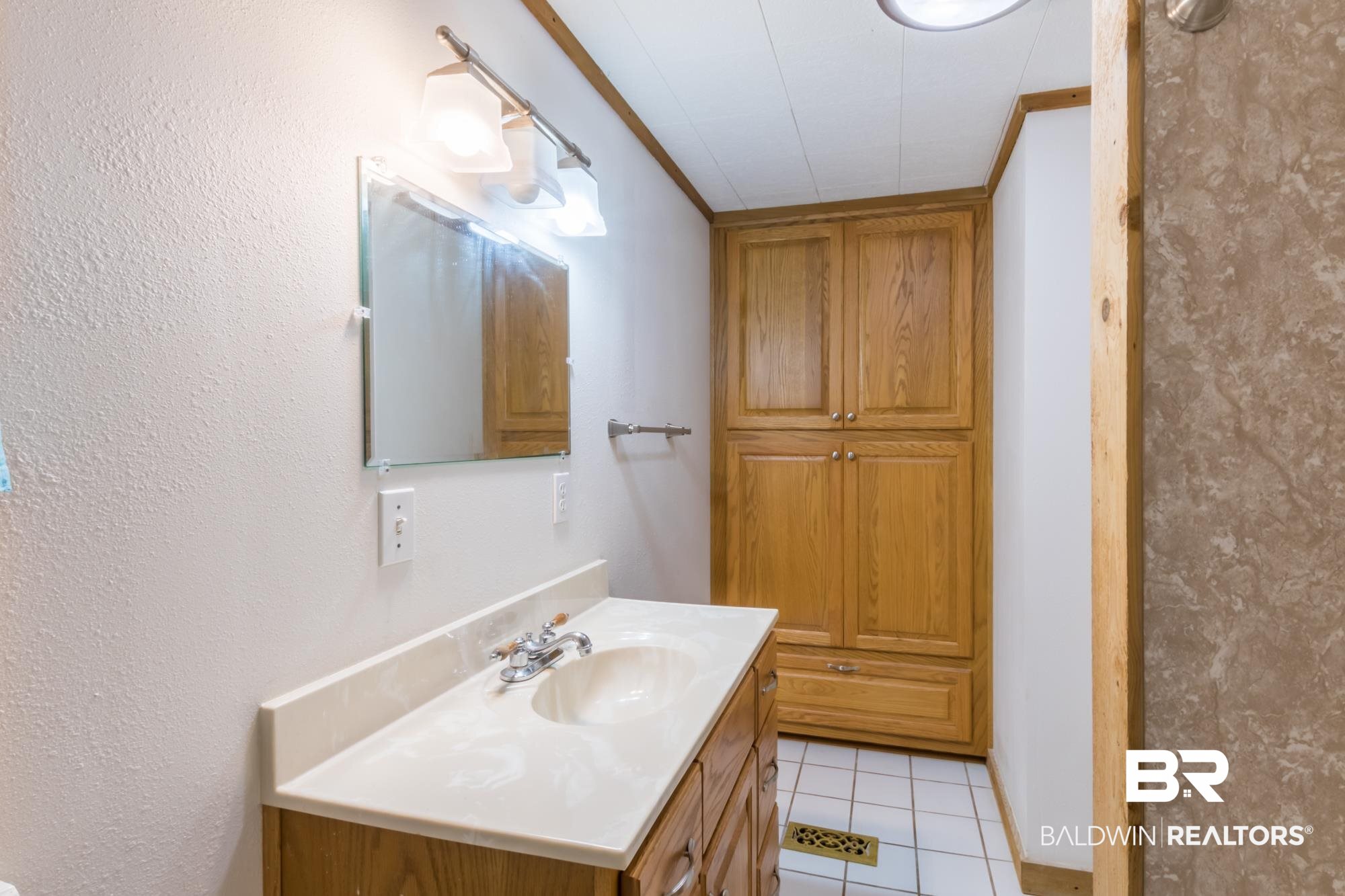 24551 Bretz Lane Elberta, AL 36530 - Photo 26 of 29 Master Bath