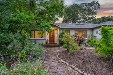 $799,000 | 807 Reichert Avenue, Novato, CA 94945