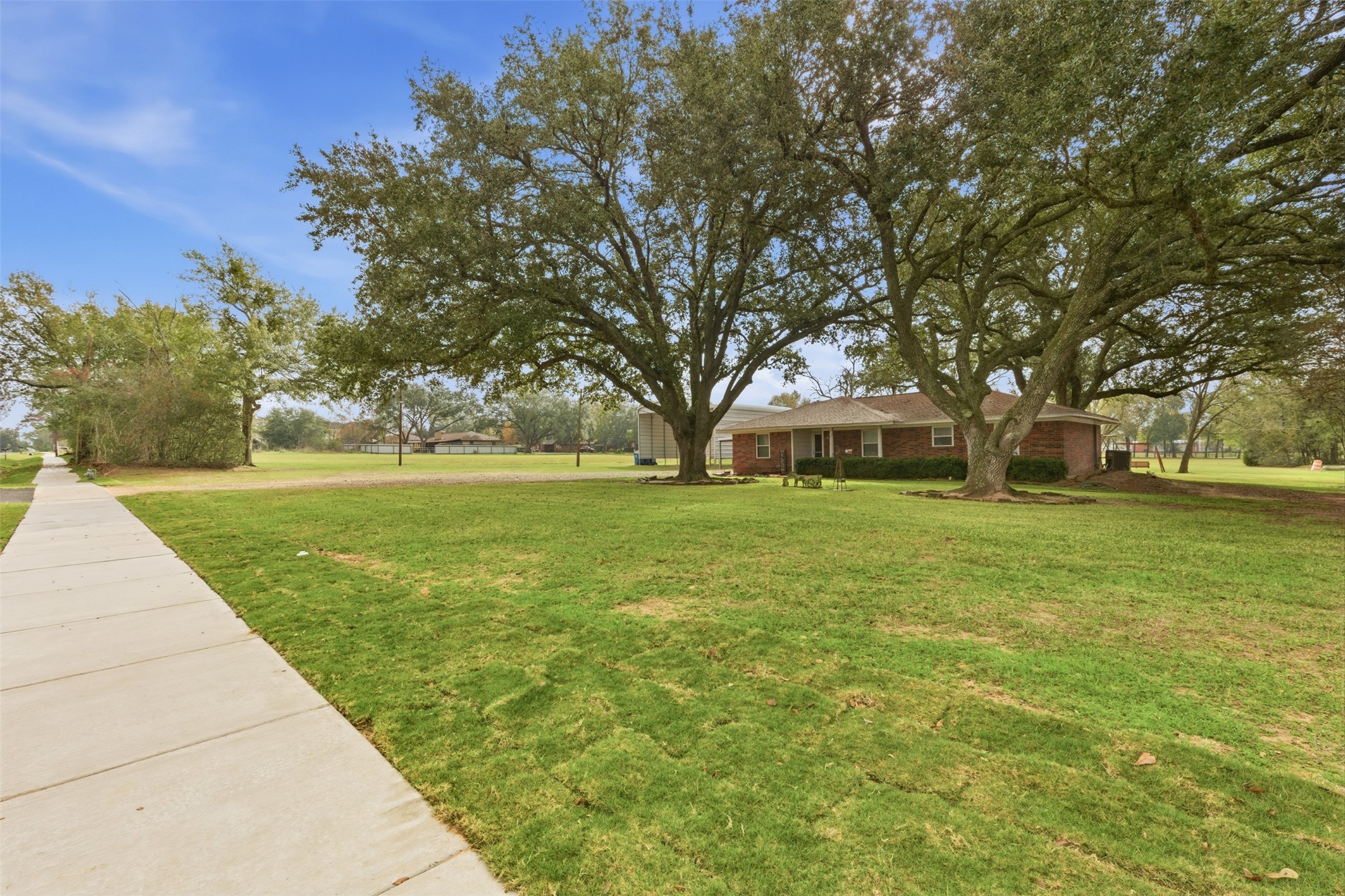 31921 Waller Tomball Road Waller, TX 77484 - Photo 4 of 32