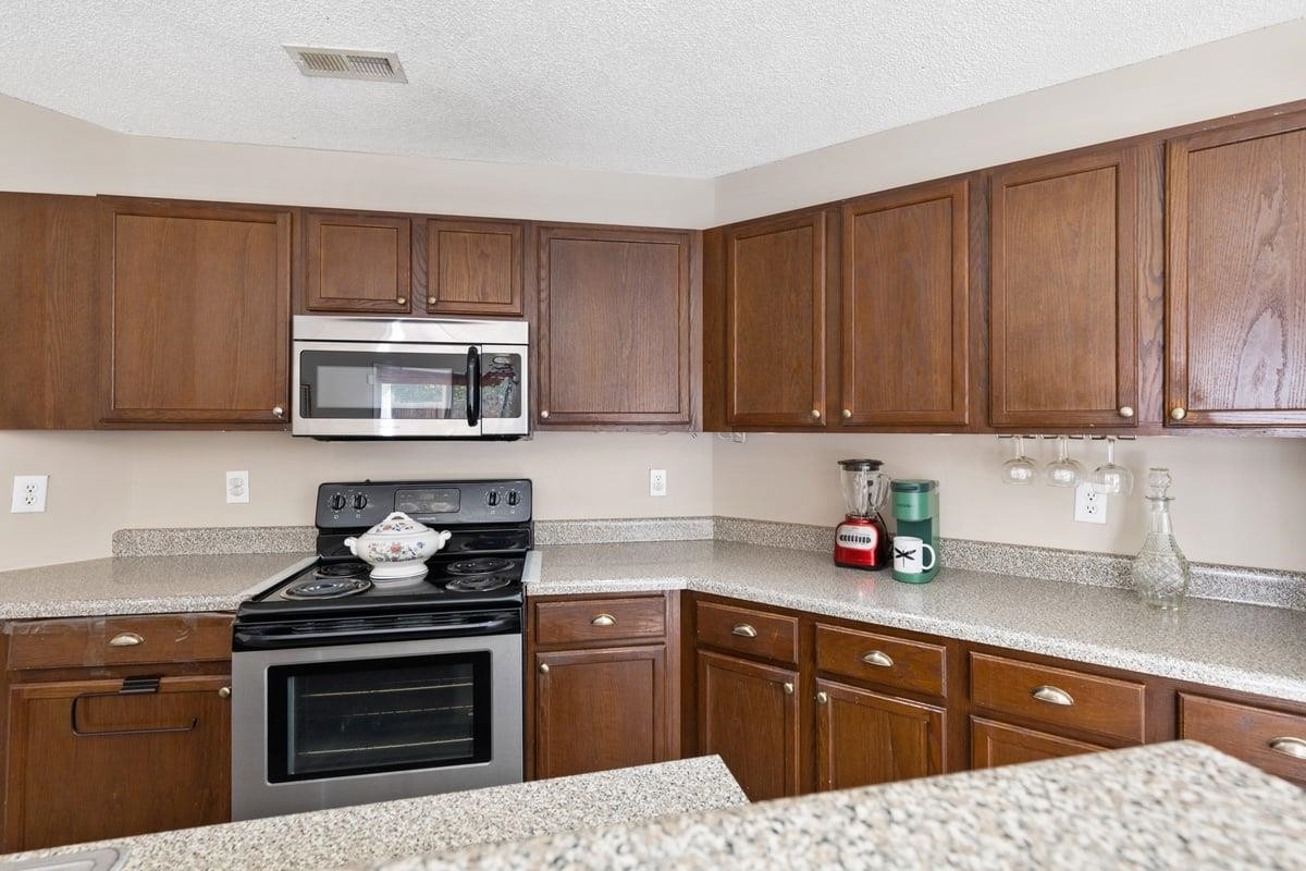 2613 Quarry Ridge Lane Raleigh, NC 27610 - Photo 10 of 33 Photo 10