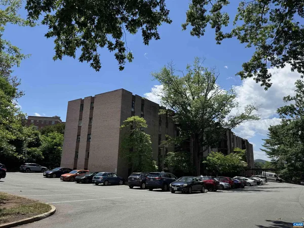 $265,000 | 511 1st Street North, Unit 308, Charlottesville, VA 22902