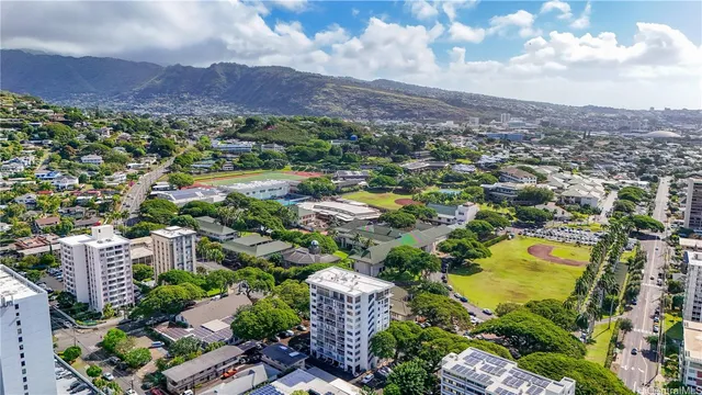 $2,000 | 1710 Punahou Street, Unit 305, Honolulu, HI 96822