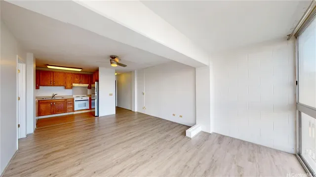 $2,000 | 1710 Punahou Street, Unit 305, Honolulu, HI 96822