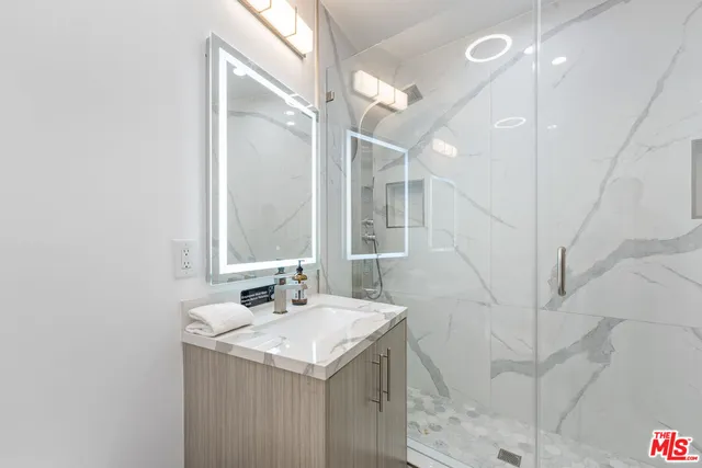 $25,000 | 6181 Temple Hill Drive, Los Angeles, CA 90068