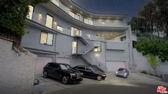 $25,000 | 6181 Temple Hill Drive, Los Angeles, CA 90068