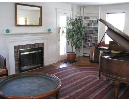 78 Chandler Road Medford, MA 02155 - Photo 3 of 19 Gallery Image 3