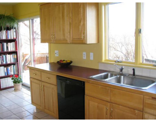 78 Chandler Road Medford, MA 02155 - Photo 8 of 19 Gallery Image 8