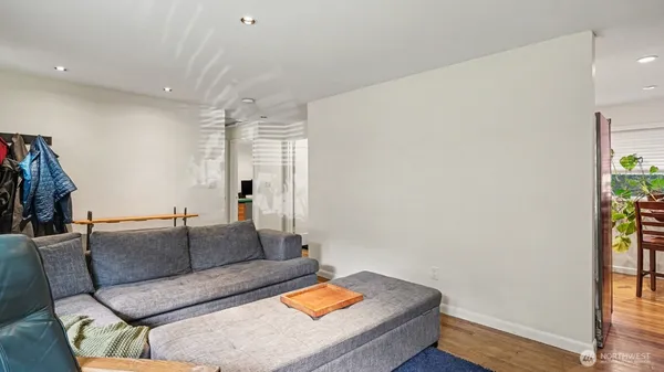 $2,200 | 16738 10th Avenue Northeast, Shoreline, WA 98155