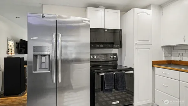 $2,200 | 16738 10th Avenue Northeast, Shoreline, WA 98155