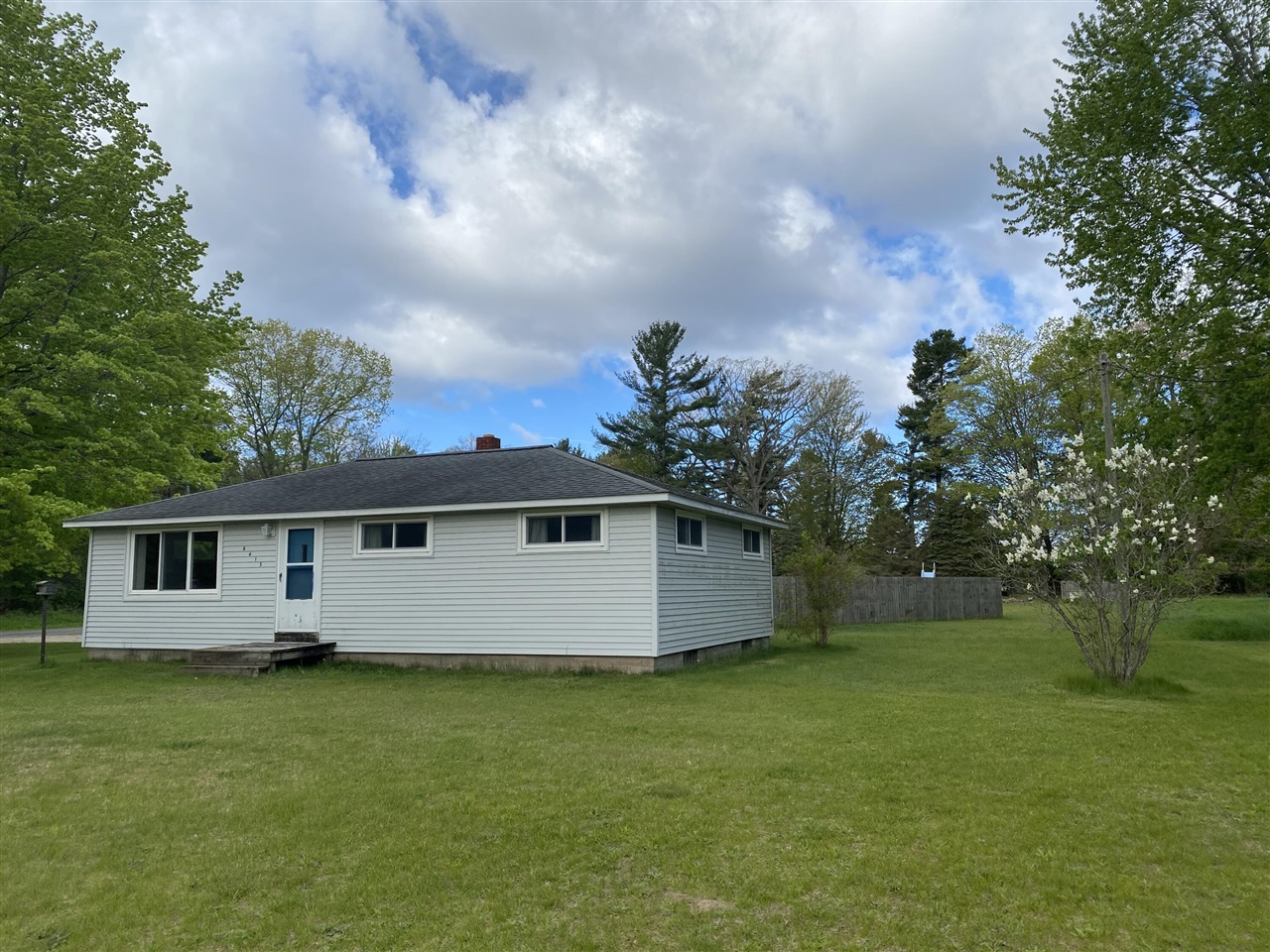 8615 Indian Bay Road Montague, MI 49437 - Photo 6 of 31