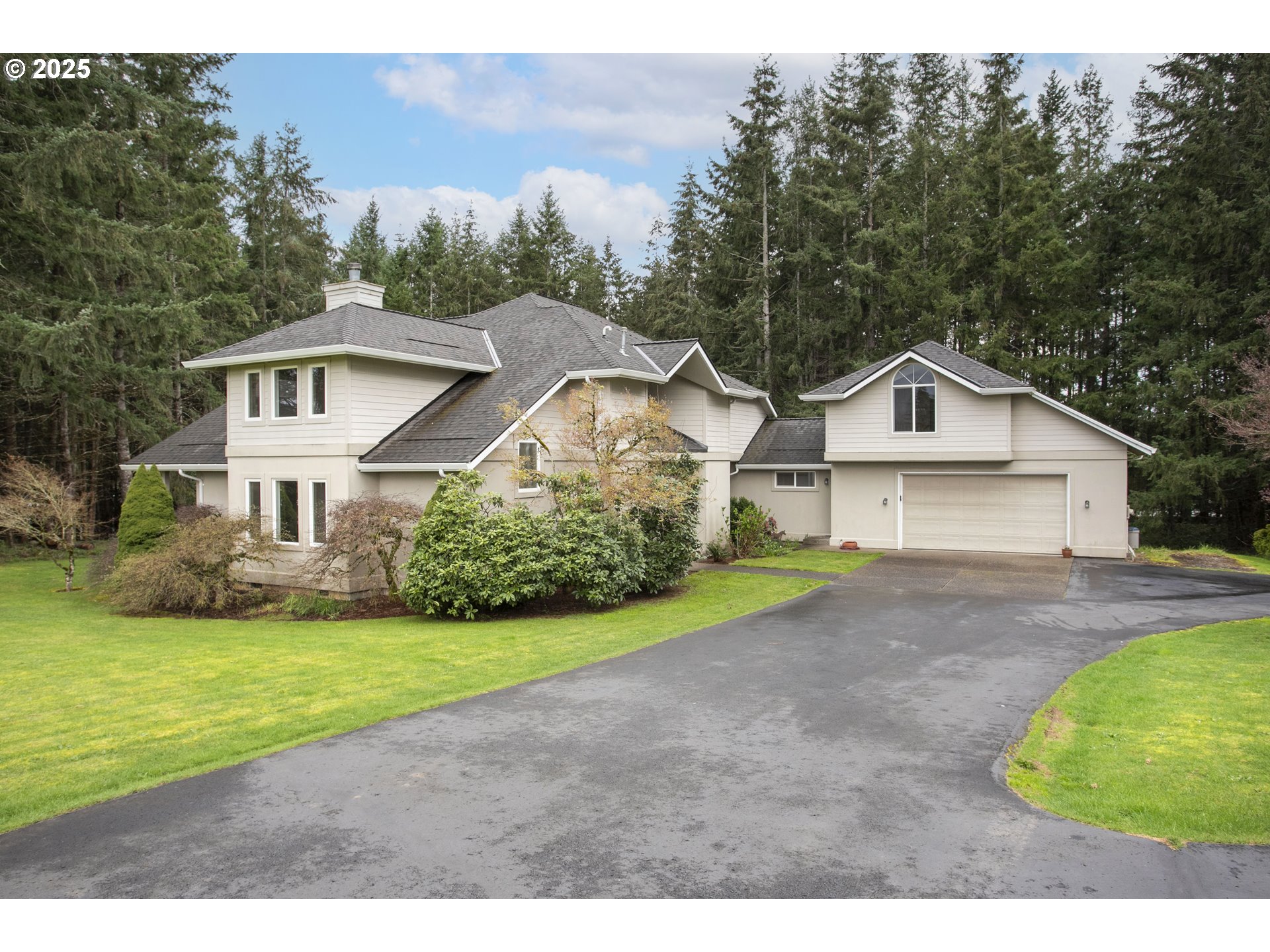 32370 Southeast Judd Road Eagle Creek, OR 97022 - Photo 47 of 48 a view of a yard in front of house