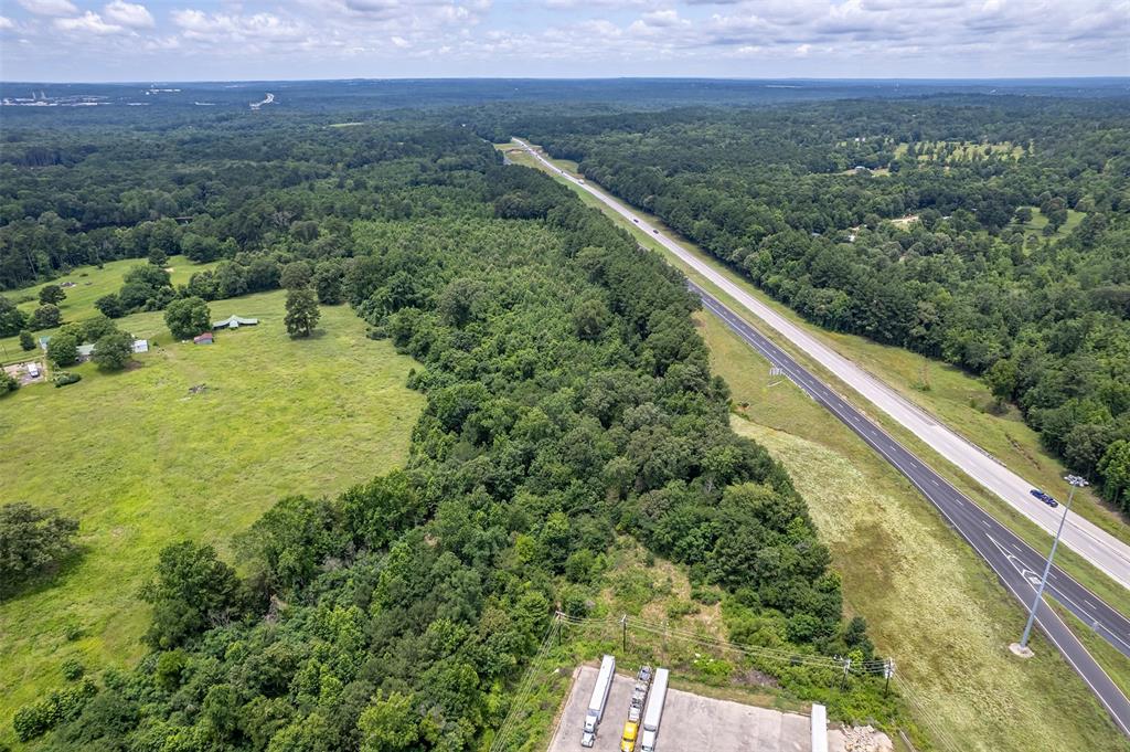 0 Cr 353 Tyler Tx 75708 Tyler, TX 75708 - Photo 16 of 18 a view of a field with an ocean